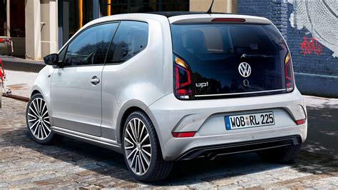 2018 Volkswagen Up R Line 3 Door Wallpapers And Hd Images Car Pixel