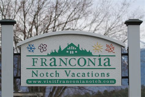 Franconia Notch Vacations – Lincoln Sign