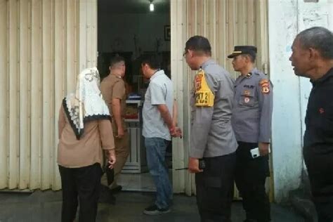 Perampokan Toko Emas Di Parepare Pelaku Bobol Pintu Besi Dan Pecahkan