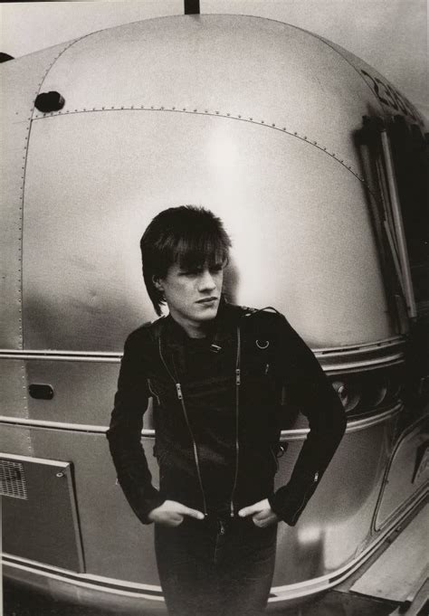 U2 & i - The Photos of Anton Corbijn 1982-2004 - Page 10 - U2 Feedback ...