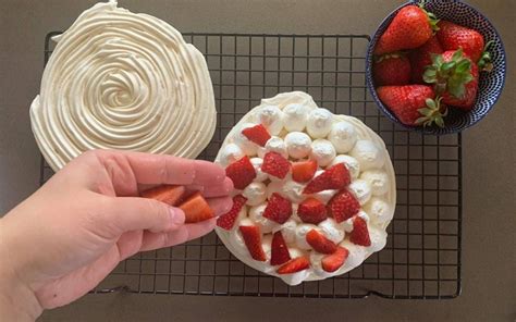 Strawberry Meringue Cake Recipe