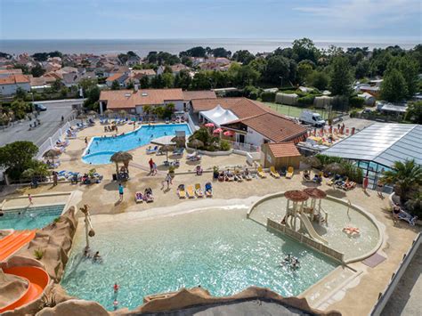 Camping familial parc aquatique en Vendée Chadotel