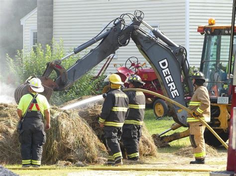 Bales Of Hay On A Trailer Catch On Fire In Dunbarton Watch Concord