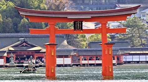 Three And A Half Year Miyajima Shrine Gate Renovation Officially