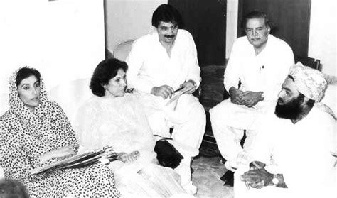 Nusrat Bhutto And Benazir Bhutto With Fazlur Rehman Faisa Flickr