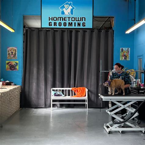 Grooming Salon IL 61615 | Hometown VC