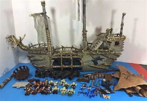 Mega Bloks Dread Eye Phantom Lot Pieces Pirate Ship Pyrates Set 3660