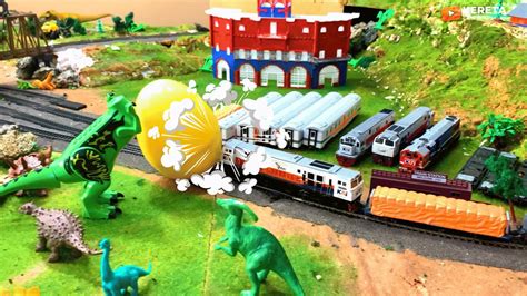 Kereta Api Cc Gebrong Panjang Tabrak Telur Dinosaur Besar Yang