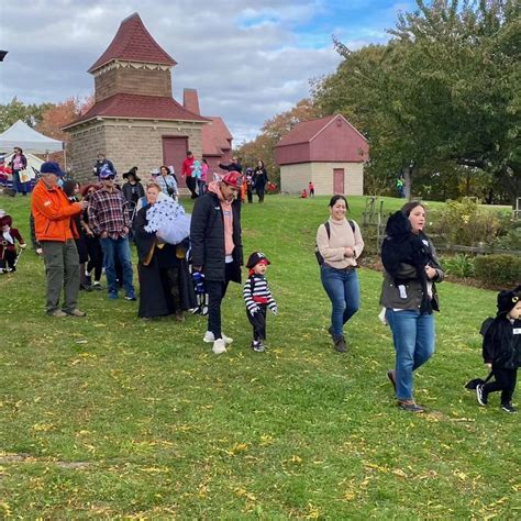 Stratford Pumpkin Festival 2023 WICC 600AM 107 3FM