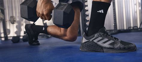 What Kind of Shoes Should You Wear to the Gym