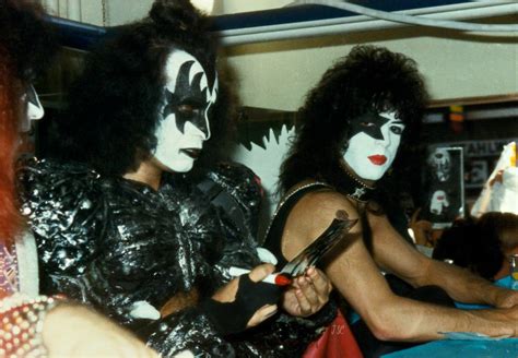 Paul Stanley And Gene Simmons 1980 Kiss Photo 37880101 Fanpop