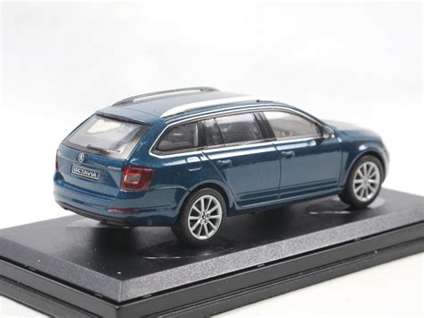 Abrex 2013 Skoda Octavia III Kombi Lava Blue Modellauto 1 43