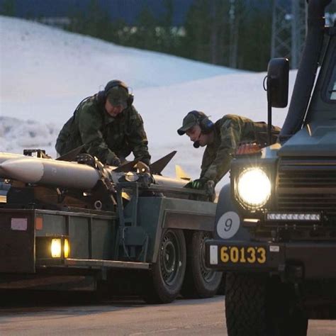 R Ddningstj Nsten I Medelpad Inf R Sveriges Intr De I Nato F R Inte Gl Mma Bort Andra Hot