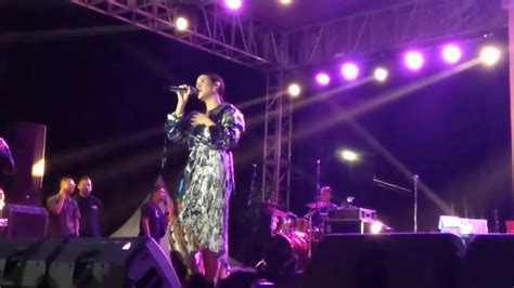 Raisa Apalah Arti Menunggu Jazz Tretes Ngopi Bareng Di Pintu Langit