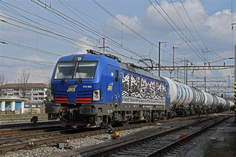 Siemens Vectron 475 901 3 der WRS durchfährt am 23 02 2023 den Bahnhof