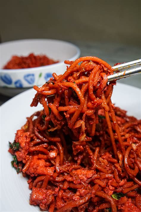 Singapore Mee Goreng Mamak | Indian-Muslim style Red Fried Noodles ...