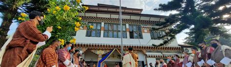 Official joining ceremony of his hon'ble Dasho Dzongdag to Samtse Dzongkhag | ROYAL GOVERNMENT ...