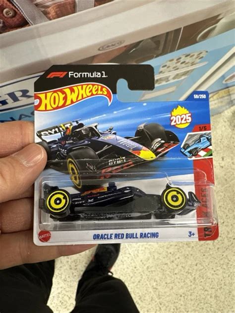 HOT WHEELS Oracle Red Bull Racing Formula Track Aces Brand New PicClick UK