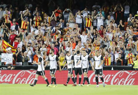 Valencia Cf Entradas Y Abonos Media Temporada Supera N Mero A O Anterior