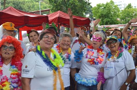 Vem Dan Ar Ter Baile Em Clima De Carnaval No Dia De Fevereiro No