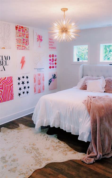 Pin By Gigi On Bedrooms Bedroom Makeover Preppy Room Dorm Room