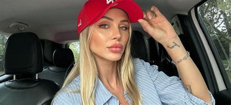 Ex Chica Reality Romina Malaspina Posa En Sensual Video En Bikini