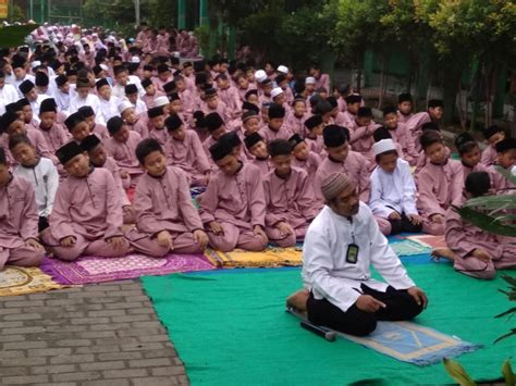 Tantangan Menulis Hari Pembiasaan Shalat Duha Pembentukan Karakter