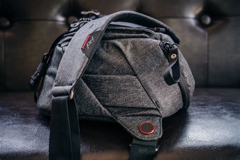 Peak Design Everyday Sling 1Review (10L V1)