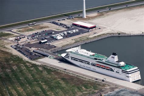 Hnl Terminal Met Romantika Op Voorgrond Xkl Groningen Seaports