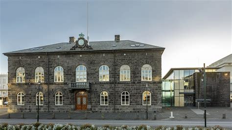 The Icelandic Parliament - DecideAct