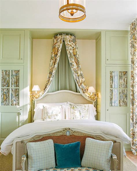 40 French Country Bedrooms To Make You Swoon