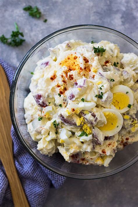 This Old Fashioned Potato Salad Is Just Like Grandmas Its Creamy Made With Mayo Sou