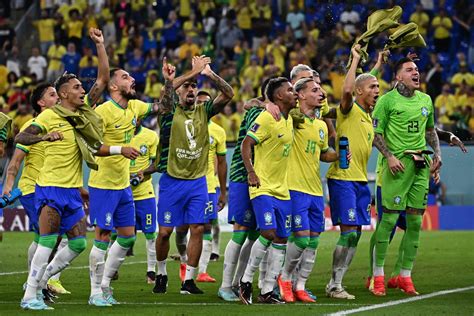 Brasil se isola da Alemanha e se torna a seleção mais jogos