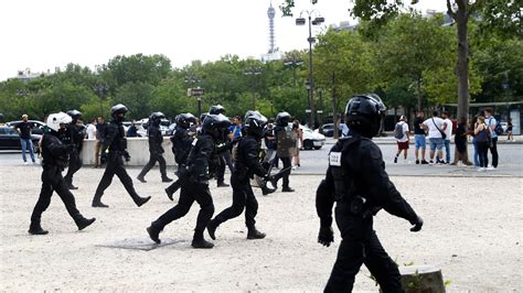 Manifestations Anti Pass Sanitaire Personnes Ont T Interpell Es