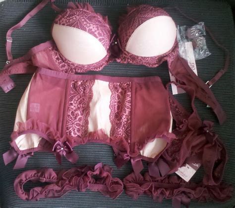 Pimientarosa Diamantes Lingerie Novos