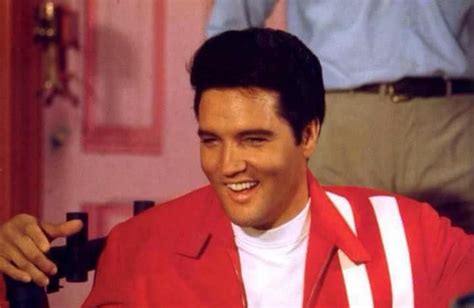 Elvis between scene during the filming of his movie Speedway in summer ...