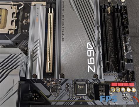 GIGABYTE Z690 GAMING X DDR4 Motherboard Review