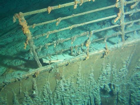 Titanic Wreck 235 Miles Under Atlantic Ocean 2 September 2000