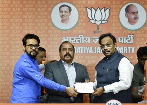 Former Iaf Chief Bhadauria Joins Bjp