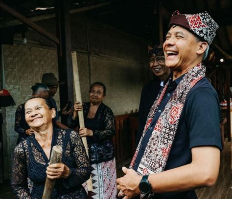 Ganjar Pranowo Gelar Open House Di Lokasi