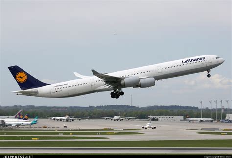 D AIHX Airbus A340 642 Lufthansa Stefan Mayer JetPhotos