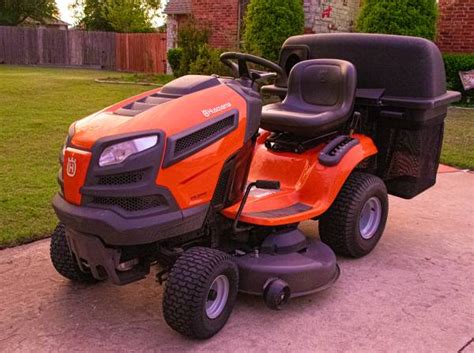 Husqvarna YTA22V46 46 In 22 HP V Twin Riding Lawn Mower 1 400 Garden