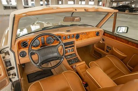 17k-Mile 1991 Rolls-Royce Corniche III | PCARMARKET