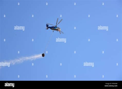 Firefighting Helicopter Stock Photo - Alamy