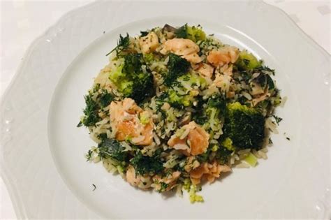 Zilvervliesrijst met gerookte zalm l recept l Diëtisten