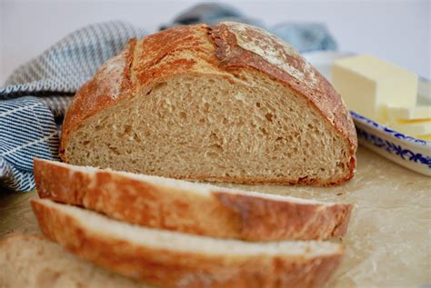 Artisanal Whole Wheat Bread Recipe (No-Knead, Beginner's Bread)