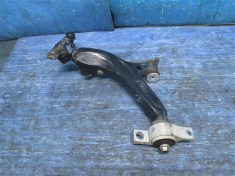 Used Front Right Lower Control Arm TOYOTA Crown Majesta 2012 DBA