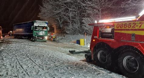 Schwerer Unfall Mit Lkw Auf Der Bab A