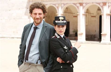 Don Matteo Trama Cast E Personaggi Tv Sorrisi E Canzoni