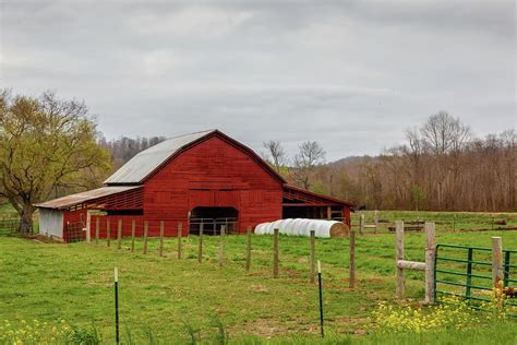 Beautiful Red Barn Photograph By Lorraine Baum Fine Art America